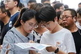 大圣的边路表演？贝尔边路完爆麦孔，单场2次喂饼空门